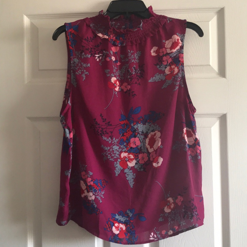 Sleeveless blouse